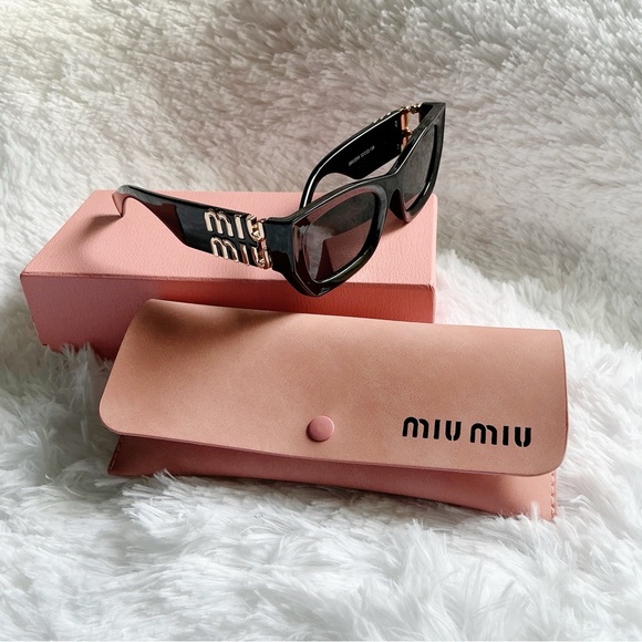 MIU MIU Black Sunglasses - Picture 1 of 6